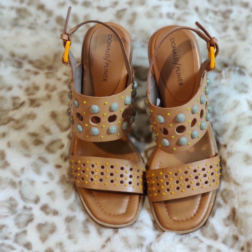 Donald J. Pliner Estee Block Heel Sandals Size 7.5M - Picture 5 of 13